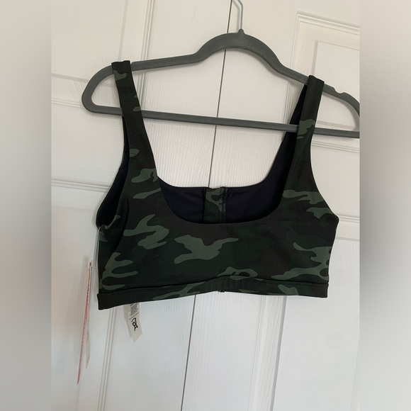 NWT GOOD AMERICAN GREEN CAMO SPORTS BRA ZIP LARGE - Picture 5 of 6